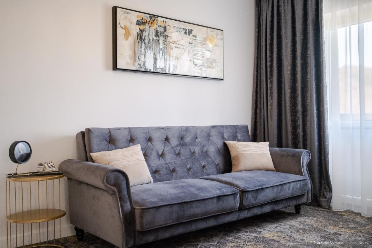 Tesa Boutique Hotel Targu Neamt ภายนอก รูปภาพ