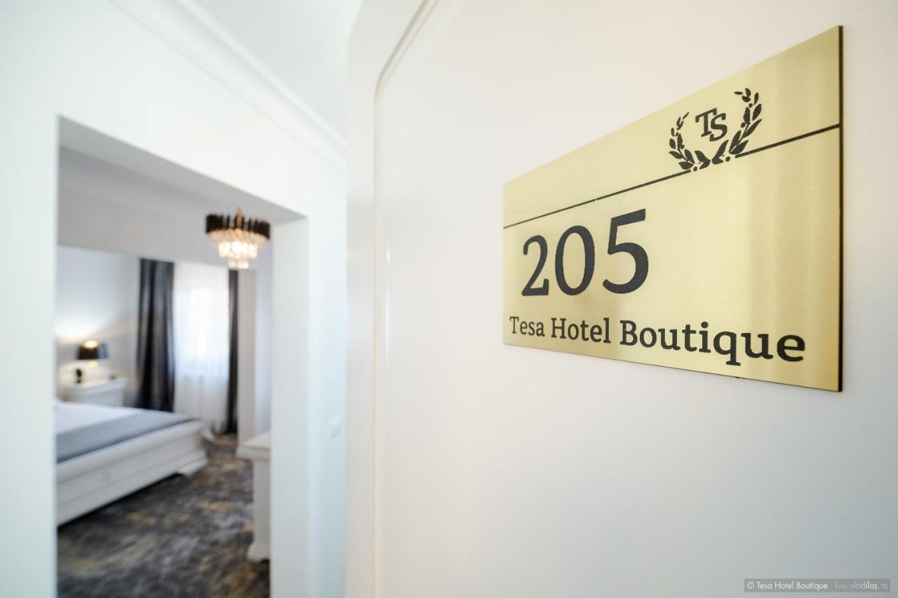 Tesa Boutique Hotel Targu Neamt ภายนอก รูปภาพ